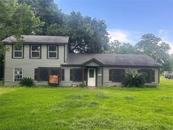 Pre-foreclosure Listing in ARBOR ST CLUTE, TX 77531