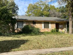 Pre-foreclosure Listing in S GROVE RD RICHARDSON, TX 75081