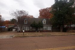 Pre-foreclosure in  OAK RD Memphis, TN 38135