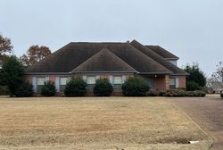 Pre-foreclosure in  STONEHENGE DR Jackson, TN 38305