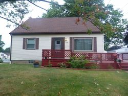 Pre-foreclosure in  DENNISON AVE Akron, OH 44312