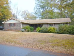 Pre-foreclosure in  CARSWELL DR Anderson, SC 29624