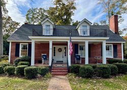 Pre-foreclosure Listing in S OWENS ST CLINTON, SC 29325