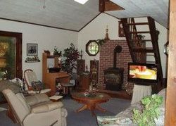 Pre-foreclosure Listing in TOTEM POLE TRL GOULDSBORO, PA 18424