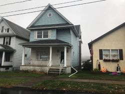 Pre-foreclosure in  MAPLE ST Scranton, PA 18505