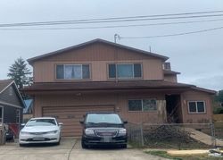 Pre-foreclosure in  GRAPE ST Sweet Home, OR 97386