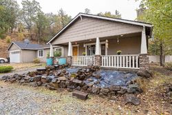 Pre-foreclosure Listing in LINDA LN SHADY COVE, OR 97539