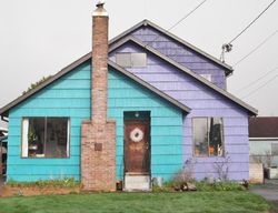 Pre-foreclosure in  2ND ST Tillamook, OR 97141