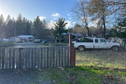 Pre-foreclosure in  WILLIAMS HWY Grants Pass, OR 97527