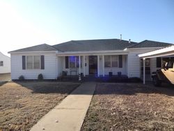 Pre-foreclosure in  N WEST ST Cordell, OK 73632