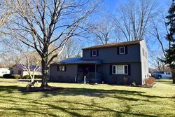 Pre-foreclosure Listing in LAURA DR MARION, OH 43302