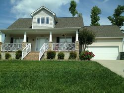 Pre-foreclosure Listing in RED BIRD CIR CONCORD, NC 28025