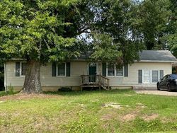 Pre-foreclosure Listing in SHAW RD WALLACE, NC 28466