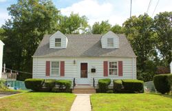 Pre-foreclosure in  KENNETH AVE Union, NJ 07083