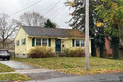 Pre-foreclosure in  LAKE AVE Auburn, NY 13021