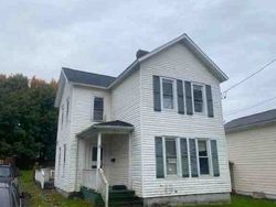 Pre-foreclosure in  SEYMOUR ST Auburn, NY 13021