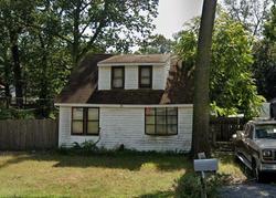 Pre-foreclosure in  E 5TH AVE Clementon, NJ 08021