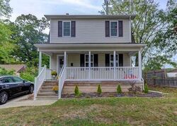 Pre-foreclosure in  E MADISON AVE Magnolia, NJ 08049