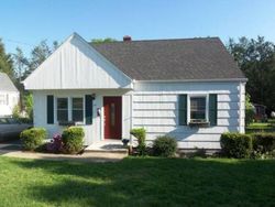 Pre-foreclosure in  TWIN BROOK RD Hamden, CT 06514