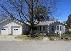 Pre-foreclosure Listing in WALSER ST LEBANON, MO 65536