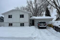 Pre-foreclosure in  W 135TH ST Savage, MN 55378