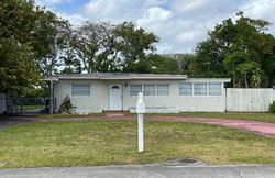 Pre-foreclosure in  SW 53RD ST Miami, FL 33155