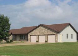Pre-foreclosure Listing in FAWN VALLEY DR MORO, IL 62067