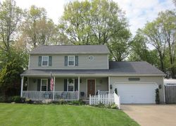 Pre-foreclosure in  N DOOVYS ST Avon, OH 44011