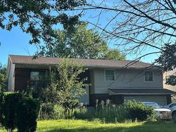 Pre-foreclosure in  217TH PL Chicago Heights, IL 60411