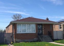 Pre-foreclosure in  W 84TH ST Chicago, IL 60652