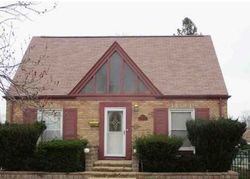 Pre-foreclosure in  N OLEANDER AVE Harwood Heights, IL 60706