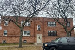 Pre-foreclosure in  W BERWYN AVE N Chicago, IL 60625