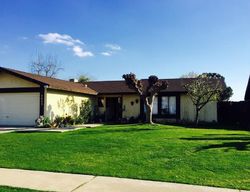 Pre-foreclosure in  BUTTERNUT AVE Bakersfield, CA 93306