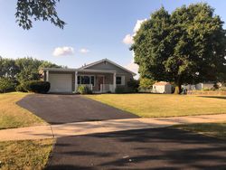 Pre-foreclosure in  MOOSEHEART RD North Aurora, IL 60542