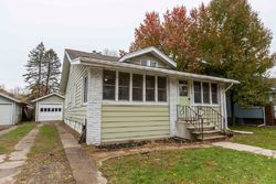 Pre-foreclosure in  WOODWARD AVE Elkhart, IN 46514