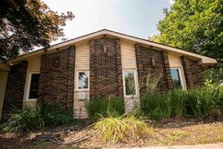  Oak Park Dr, Fort Wayne IN