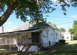 Pre-foreclosure Listing in N MILL RD GREENUP, IL 62428