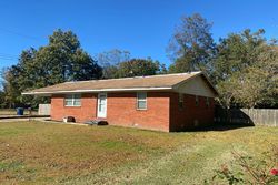 Pre-foreclosure Listing in W 6TH ST RECTOR, AR 72461