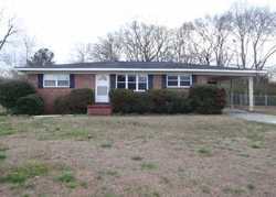 Pre-foreclosure in  W 4TH ST Sylacauga, AL 35150