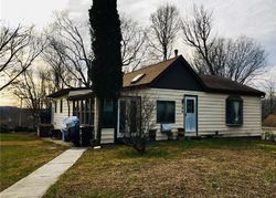 Pre-foreclosure Listing in 14TH ST VERPLANCK, NY 10596