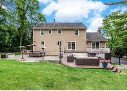 Pre-foreclosure in  HERITAGE DR Pleasantville, NY 10570