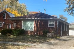 Pre-foreclosure in  NEWCASTLE RD Harper Woods, MI 48225