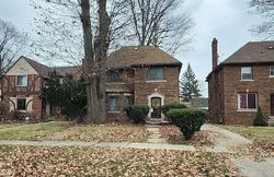 Pre-foreclosure in  STAHELIN AVE Detroit, MI 48223