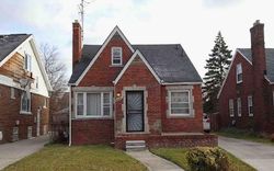Pre-foreclosure in  SOMERSET AVE Detroit, MI 48224
