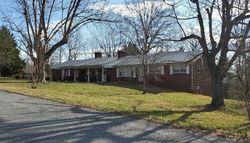 Pre-foreclosure Listing in EASTWARD DR ALTAVISTA, VA 24517