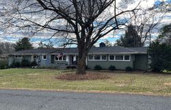 Pre-foreclosure in  NORDIX DR Warrenton, VA 20187