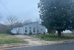 Pre-foreclosure in  FULTON ST Hampton, VA 23663