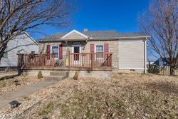 Pre-foreclosure in  KECK AVE Evansville, IN 47711