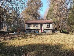 Pre-foreclosure in  LAKEWOOD DR Gallatin, TN 37066