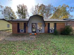 Pre-foreclosure in  SWEET GUM DR Humboldt, TN 38343